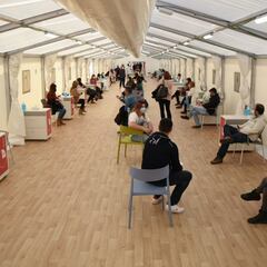 Vacunación de adultos mayores: cómo saber a quién le toca con DNI y dónde hay que ir