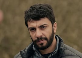 La nueva serie sobre asesinatos en Netflix apunta a primera sorpresa de 2026: así es ‘La tierra del pecado’