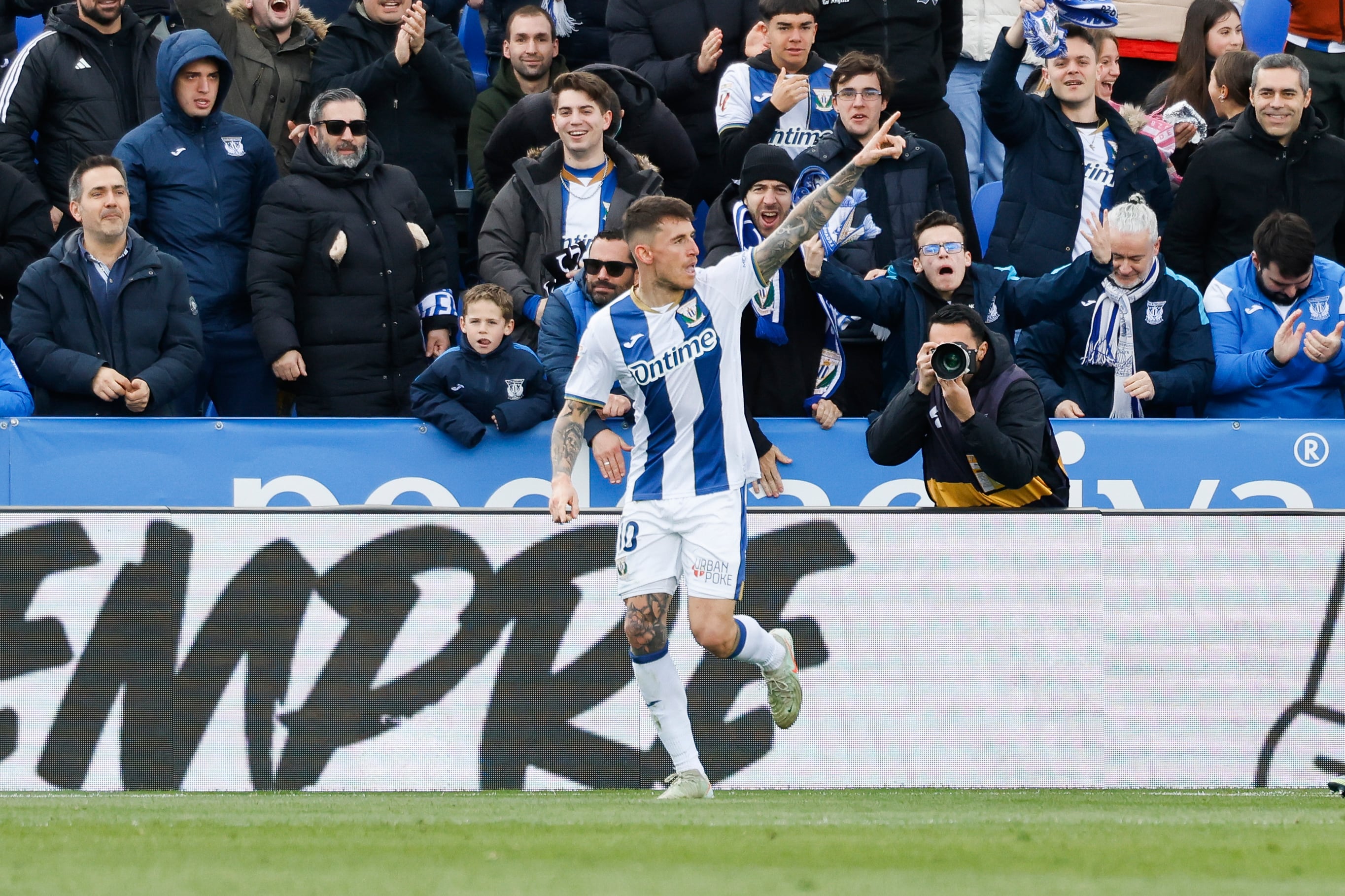 16/03/25 Legan de CD de Primera División - Real Pedis Dani Raba Objetivo 1-0 Alex