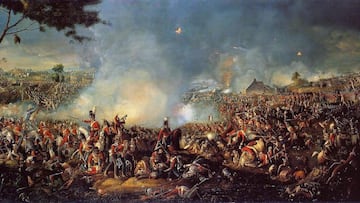 Uno de los episodios m芍s trascendentales de la civilizaci車n occidental sucedi車 el 18 de junio de 1815 en los aleda?os de Waterloo, una poblaci車n ubicada al sur de Bruselas. Ah赤, las fuerzas del Imperio franc谷s, dirigidas por Napole車n Bonaparte, ya debilitadas tras su retiro de Rusia, fueron derrotadas por la S谷ptima Coalici車n, uni車n de pa赤ses europeos. La debacle supuso el final de un Imperio hasta entonces invencible y el exilio de Napole車n, quien muri車 seis a?os m芍s tarde.