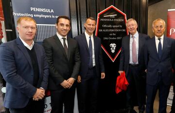 Ryan Giggs, Paul Scholes, Nicky Butt y los hermanos Gary y Phil Neville compraron el Salford City, un equipo de la ciudad de Manel Salford City, un equipo de la ciudad de Manchester que juega en categorías regionales.