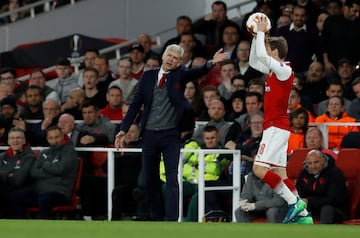 Arsene Wenger and Nacho Monreal.