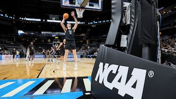 INDIANAPOLIS, INDIANA - MARCH 21: Zach Edey of the Purdue Boilermakers shoots the ball during practice for the NCAA Men's Basketball Tournament at Gainbridge Fieldhouse on March 21, 2024 in Indianapolis, Indiana.   Andy Lyons/Getty Images/AFP (Photo by ANDY LYONS / GETTY IMAGES NORTH AMERICA / Getty Images via AFP)