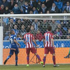 1x1 del Atlético: Moyá se salva de la quema en Mendizorroza