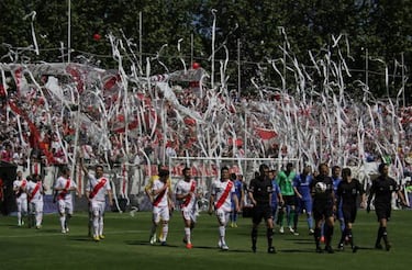 Biris and Bukaneros ultra groups are out of step