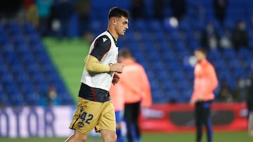 Marc Pubill of Levante warms up during the Spanish League, La Liga Santander, football match played between Getafe CF and Levante UD at Coliseum Alfonso Perez on February 04, 2022, in Getafe, Madrid, Spain.
AFP7
04/02/2022 ONLY FOR USE IN SPAIN