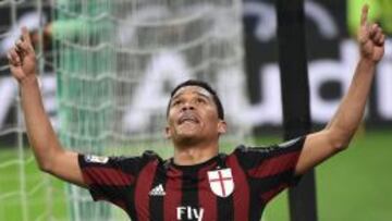 Bacca hizo el 2-0 en la victoria 3-0 ante el Inter.