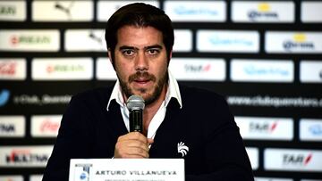Para el presidente de los Gallos, Arturo Villanueva, la actuación del silbante Erick Yair Miranda es la más desafortunada desde que ve fútbo