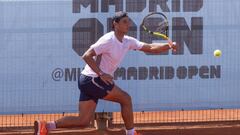 El campeón Djokovic logró escapar de un gran Almagro