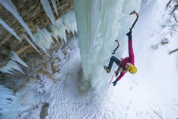 AGF climb en Upper Peninsula, Michigan, Estados Unidos.