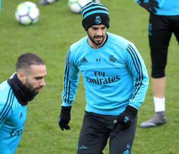 Marcelo reaparece muy activo en el entrenamiento del Madrid