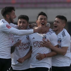"Estoy feliz por los chicos que están debutando en Colo Colo; a algunos los querían sacar del club"