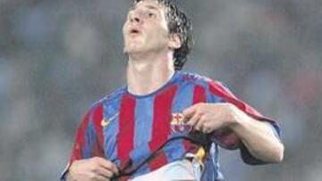 <b>LICENCIA POLÉMICA. </b>El pasaporte y contrato de Messi centran la polémica.