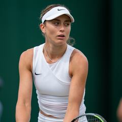 Badosa recupera la sonrisa con un triunfo plácido en Wimbledon