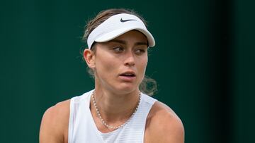 Paula Badosa (ESP) playing against Karolina Muchova (CZE) on Court 12 at The Championships 2021. Held at The All England Lawn Tennis Club, Wimbledon. Day 7 Monday 05/07/2021. Credit: AELTC/Jon Super