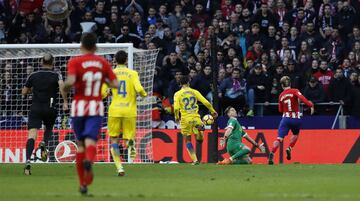 Griezmann marca el 1-0.