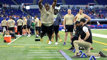 INDIANAPOLIS, INDIANA - MARCH 03: Tyler Guyton #OL31 of Oklahoma participates in a drill during the NFL Combine at Lucas Oil Stadium on March 03, 2024 in Indianapolis, Indiana.   Justin Casterline/Getty Images/AFP (Photo by Justin Casterline / GETTY IMAGES NORTH AMERICA / Getty Images via AFP)