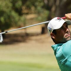 Otaegui aguanta el ritmo y Campillo gana posiciones