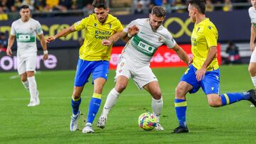 16/01/23 PARTIDO PRIMERA DIVISION
CADIZ - ELCHE
LUCAS BOYE CON LUIS HERNANDEZ