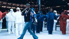 Watch: Kendrick Lamar smirks and says “Hey Drake” during “Not Like Us”