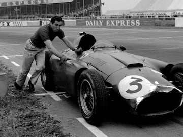 Alfonso de Portago en Silverstone con el Ferrari que llev&oacute; al segundo puesto del GP de Gran Breta&ntilde;a de F1.