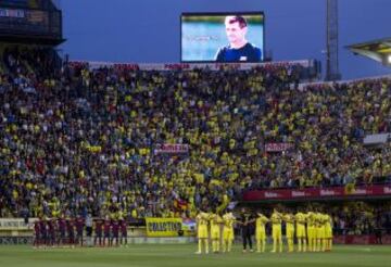 Jornada 35. VILLARREAL-BARCELONA  Emotivo minuto de silencio en homenaje a Tito Vilanova.