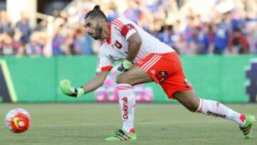 Johnny Herrera sigue soñando con el Clausura.