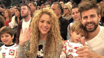 Shakira y Piqu&eacute; disfrutan de la NBA en el Madison Square Garden. Foto: NBA