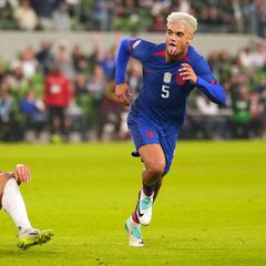 Antonee Robinson, del USMNT a levantar el interés de Chelsea