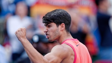 Shanghai (China), 09/10/2024.- Carlos Alcaraz of Spain reacts after winning his Men's Singles round of 16 match against Gael Monfils of France at the Shanghai Masters tennis tournament in Shanghai, China, 09 October 2024. (Tenis, Francia, España) EFE/EPA/ALEX PLAVEVSKI