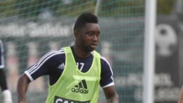 Madinda, en un entrenamiento con el Celta.