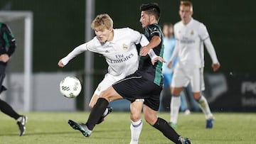 Sergio Díaz y Odegaard meten al Castilla en zona noble