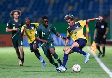 The Emelec forward was the top scorer at the last South American under-17 Championship with six goals and was named among the top 60 young players born in 2002 in The Guardian's most recent list. Barcelona have sent scounts to Brazil to run the rule over 