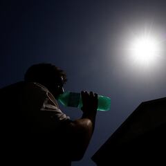 In which states are the highest temperatures in the country and when will they drop?