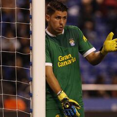 Raúl Lizoain avanza en su asalto a la titularidad