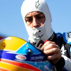 "Avisé al árbitro de que juegan con la mano y no hizo nada"