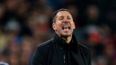 Hubo ‘Cholina’ de Simeone tras acabar el partido ante el Barça