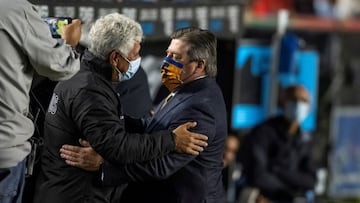'Tuca' Ferretti encendió la polémica con declaraciones fuera de lugar