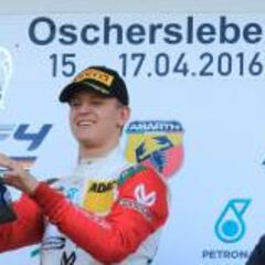 Mick Schumacher también gana en la Fórmula 4 alemana