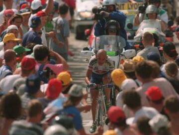 Marco Pantani en la subida al Alpe-d'Huez del Tour de Francia de 1995 (12 de julio de 1995).