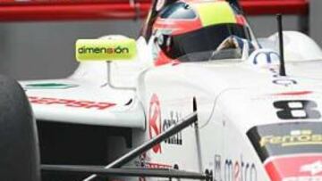 <B>DOMINIO.</B> El polaco ejerció un dominio absoluto en la primera carrera celebrada en Bilbao.