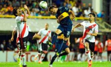 José Pedro Fuenzalida ha participado en tres clásicos. Apertura 2014-15, empate 1-1; Copa Sudamericana 2014, empate 0-0; Copa Sudamericana 2014, triunfo de River 1-0.