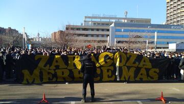 El zaragocismo, bajo el lema &#039;Zaragoza merece m&aacute;s&#039;, se ha manifestado antes del partido contra el Valladolid.