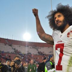 El acuerdo de Colin Kaepernick y Seahawks depende de una rodilla