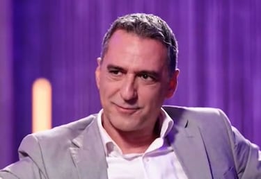 El actor y presentador será el segundo invitado de la primera entrega del programa. El madrileño ahondará en los aspectos más profundos de su vida personal, además de recordar el éxito que tuvo al frente del programa Caiga Quien Caiga. En lo referente a su salud mental, Martín hablará sobre su trastorno de bipolaridad y sus dos ingresos en un hospital de psiquiatría.