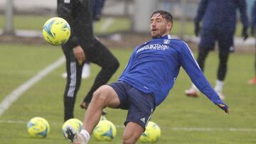 Ángel López, durante el entrenamiento de esta mañana del Real Zaragoza.