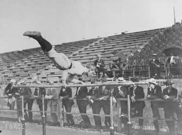 Era gimnasta y se impuso en potro con arcos, barra fija, salto en largo, combinado y sexatl車n por equipos, y, adem芍s, fue segundo en paralelas.