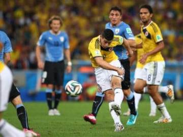 Golazo de James a Uruguay y victoria 2-0 de Colombia para clasificar a los cuartos de final del Mundial de Brasil 2014.