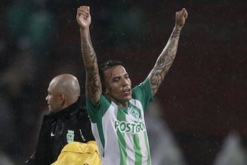 Atlético Nacional eliminó en cuartos de final al Deportivo Cali con doblete de Dayro Moreno a los 50 y 90 minutos. Los verdes avanzaron a semifinales con un marcador de 2-1.