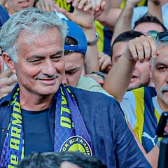 El proyecto de José Mourinho en Fenerbahçe se desmorona